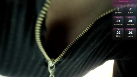 Snapshot of miss__star_ chatting on 11.24.25 miss__star_ online show from 11.24.25