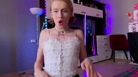 Anya online show from 04.21.26