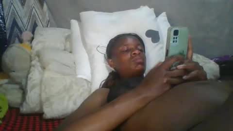 miss_belllo online show from 03.12.25