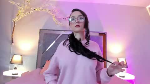 Snapshot of miss_belu chatting on 06.17.26 Its a pleasure to meet you. Im Miss Belu. Help me reach 1k. Follow me. online show from 06.17.26