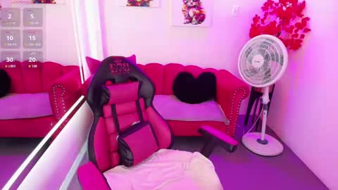Snapshot of miss_dolly1 chatting on 05.11.26 Melanie online show from 05.11.26