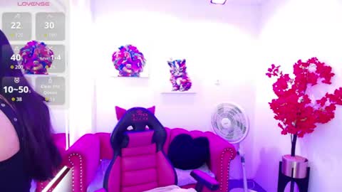 Snapshot of miss_dolly1 chatting on 06.17.26 Melanie online show from 06.17.26