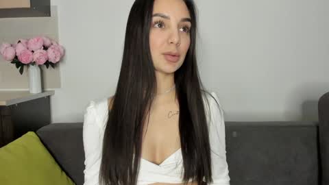 Snapshot of miss_emilyy chatting on 12.25.24 Emily online show from 12.25.24