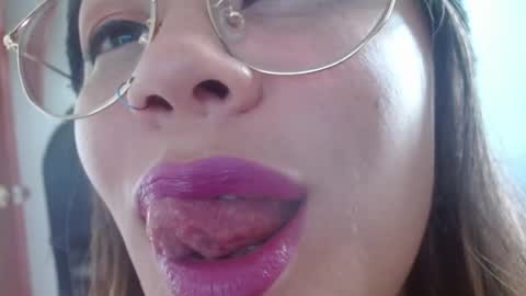 Snapshot of miss_evoleth2 chatting on 05.25.26 Miss Evoleth online show from 05.25.26