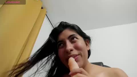 miss_eylens online show from 03.20.26