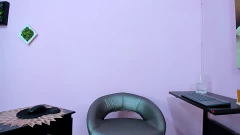 Monica Patricia online show from 09.16.25