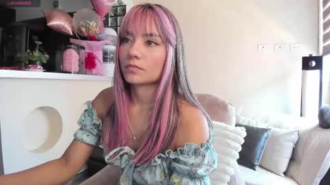 Snapshot of miss_ginebra_1 chatting on 02.27.26 insta online show from 02.27.26