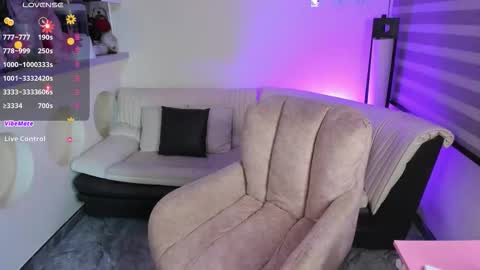 Snapshot of miss_ginebra_1 chatting on 03.08.26 insta online show from 03.08.26