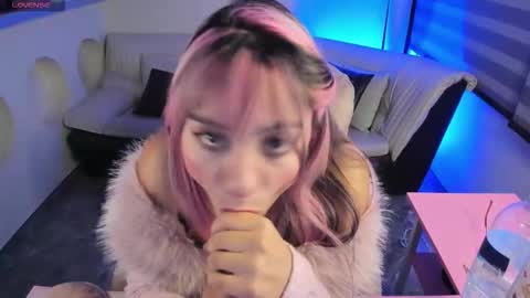 Snapshot of miss_ginebra_1 chatting on 03.13.26 insta online show from 03.13.26