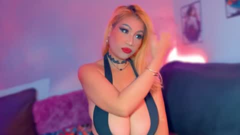 Snapshot of miss_jasmine79 chatting on 03.12.26 Jasmine online show from 03.12.26