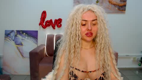 miss_kiten online show from 02.09.25