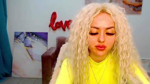 miss_kiten online show from 02.09.25