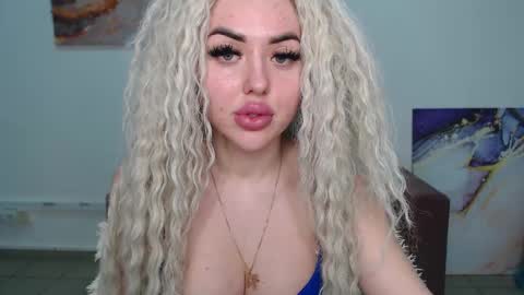 miss_kiten online show from 03.05.25