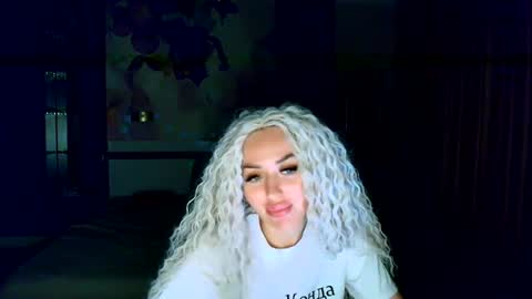 miss_kiten online show from 09.14.25