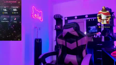 Snapshot of miss_kittyn chatting on 07.19.26 Miss Kittyn online show from 07.19.26