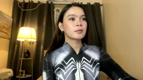 miss_kyrstyn online show from 04.08.26