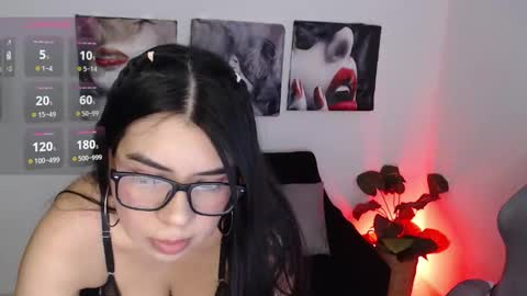 Laila online show from 03.22.26