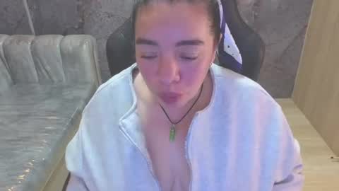 Snapshot of miss_lesly_cn chatting on 07.06.26 miss_lesly_cn online show from 07.06.26