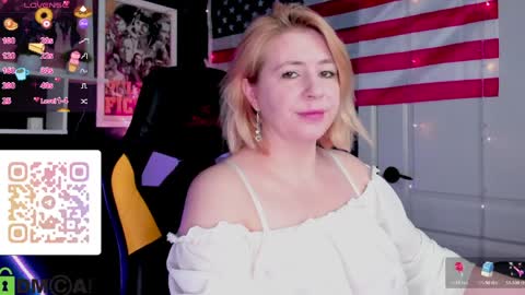 miss_lisaa online show from 04.04.26