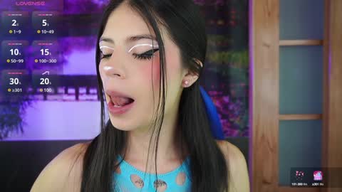 Snapshot of miss_lucyla chatting on 01.30.25 miss_lucyla online show from 01.30.25