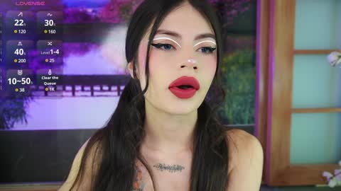 Snapshot of miss_lucyla chatting on 02.04.25 miss_lucyla online show from 02.04.25