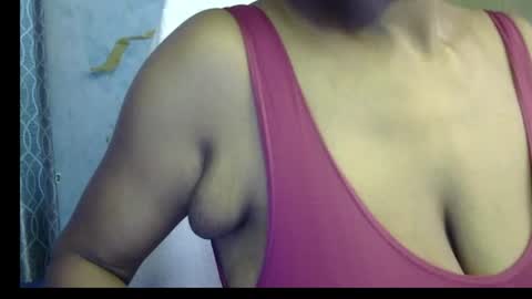 Snapshot of miss_mahi69 chatting on 06.10.26 Mahi online show from 06.10.26