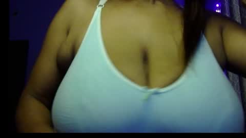 Snapshot of miss_mahi69 chatting on 06.18.26 Mahi online show from 06.18.26