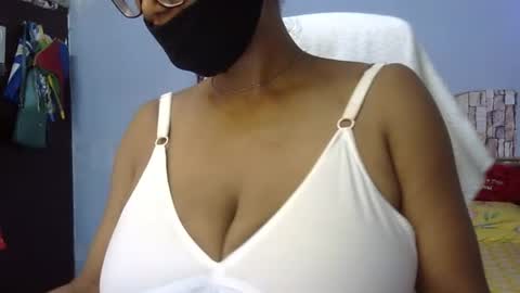 Snapshot of miss_mahi69 chatting on 07.17.26 Mahi online show from 07.17.26