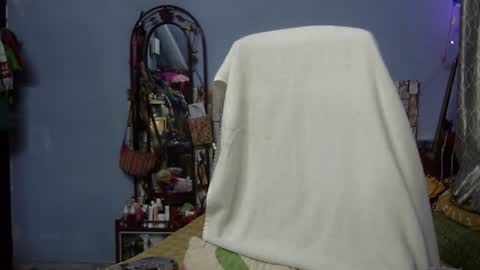 Snapshot of miss_mahi69 chatting on 07.23.26 Mahi online show from 07.23.26