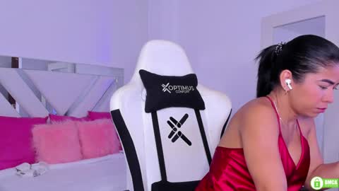   online show from 02.01.25