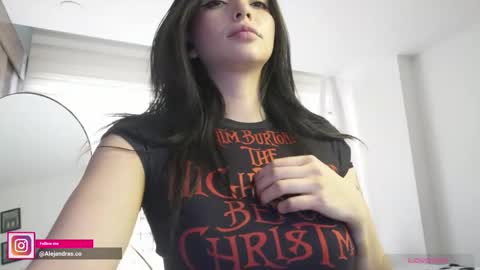 Snapshot of miss_meii chatting on 04.29.26 Alejandra online show from 04.29.26
