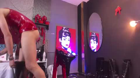 Miss Nicole online show from 07.28.26