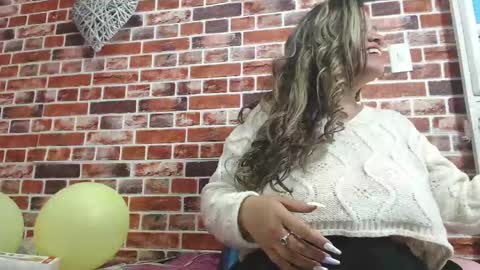 Miss Pecados online show from 05.25.26