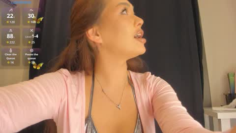 Snapshot of miss_rioko chatting on 10.22.25 Rioko online show from 10.22.25