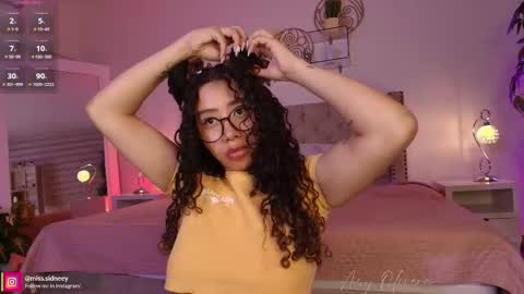 Amy Olivera online show from 11.12.25