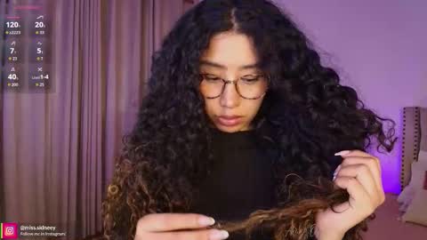 Amy Olivera online show from 11.21.25