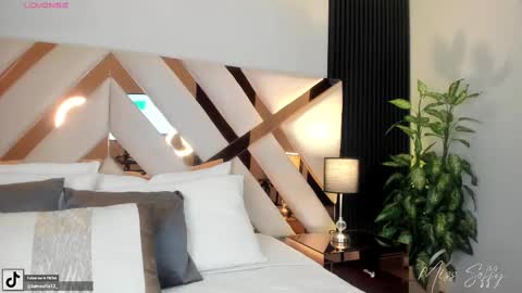 Snapshot of miss_soffy chatting on 03.11.25 Sofia Alvarez online show from 03.11.25