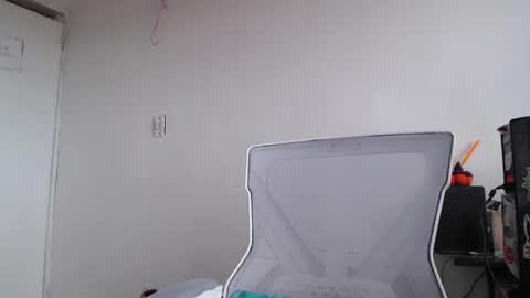 Snapshot of miss_spy chatting on 12.13.25 Kortana 2.0 dont forget thumbs up and follow me on twitter online show from 12.13.25