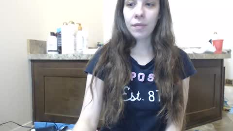 Snapshot of miss_sunshine01 chatting on 01.30.25 Bella online show from 01.30.25