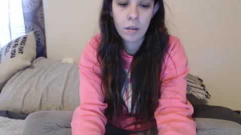 Snapshot of miss_sunshine01 chatting on 02.12.25 Bella online show from 02.12.25