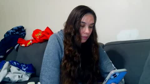 Snapshot of miss_sunshine01 chatting on 06.01.26 Bella online show from 06.01.26