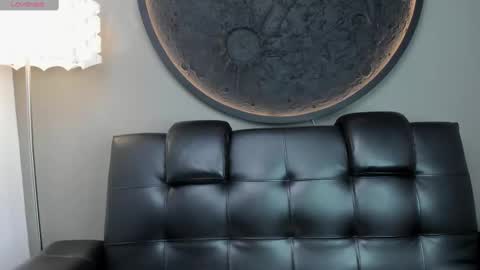 Snapshot of miss_vaiolette chatting on 03.03.25 Vaiolette online show from 03.03.25