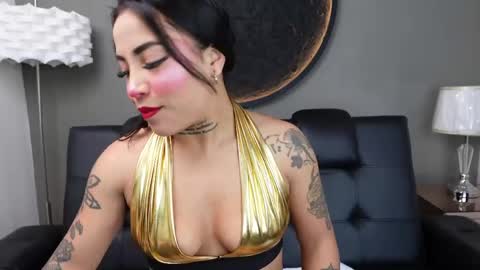 Vaiolette online show from 04.13.26