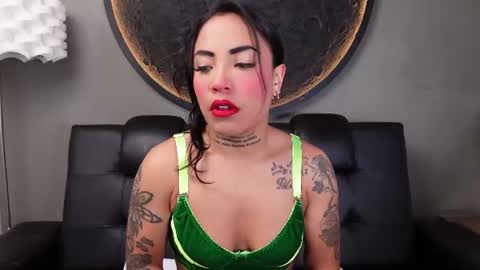 Vaiolette online show from 06.22.26