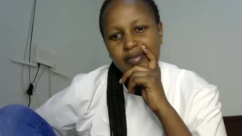 Snapshot of miss_vall chatting on 12.31.24 miss_vall online show from 12.31.24