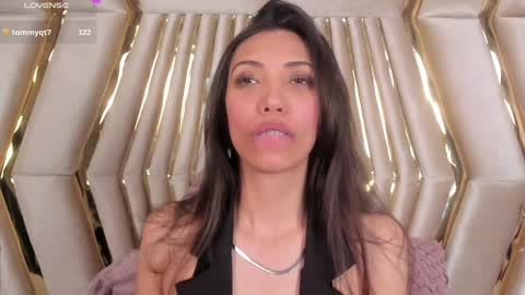Veronica summer  7AM to 1500 PM hour GMT-5 online show from 12.23.24