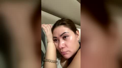 HOT MOMMY ZEPHYR online show from 02.06.26