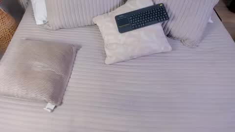 missalannah online show from 10.01.25