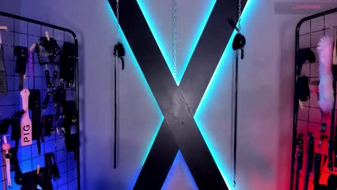 Snapshot of missalix_miah_bdsm chatting on 12.17.25 Miss Alix and Mia Slave online show from 12.17.25