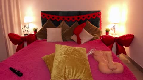 Snapshot of missangellina chatting on 02.12.26 Angelina online show from 02.12.26